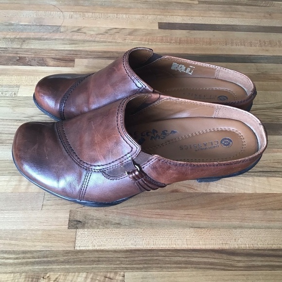 Earth Spirit Classics Emma Brown Leather Clog w/Rubber Outsoles Block Heels 7 - Picture 4 of 9